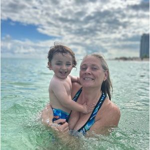 Meet your Posher, Sharon